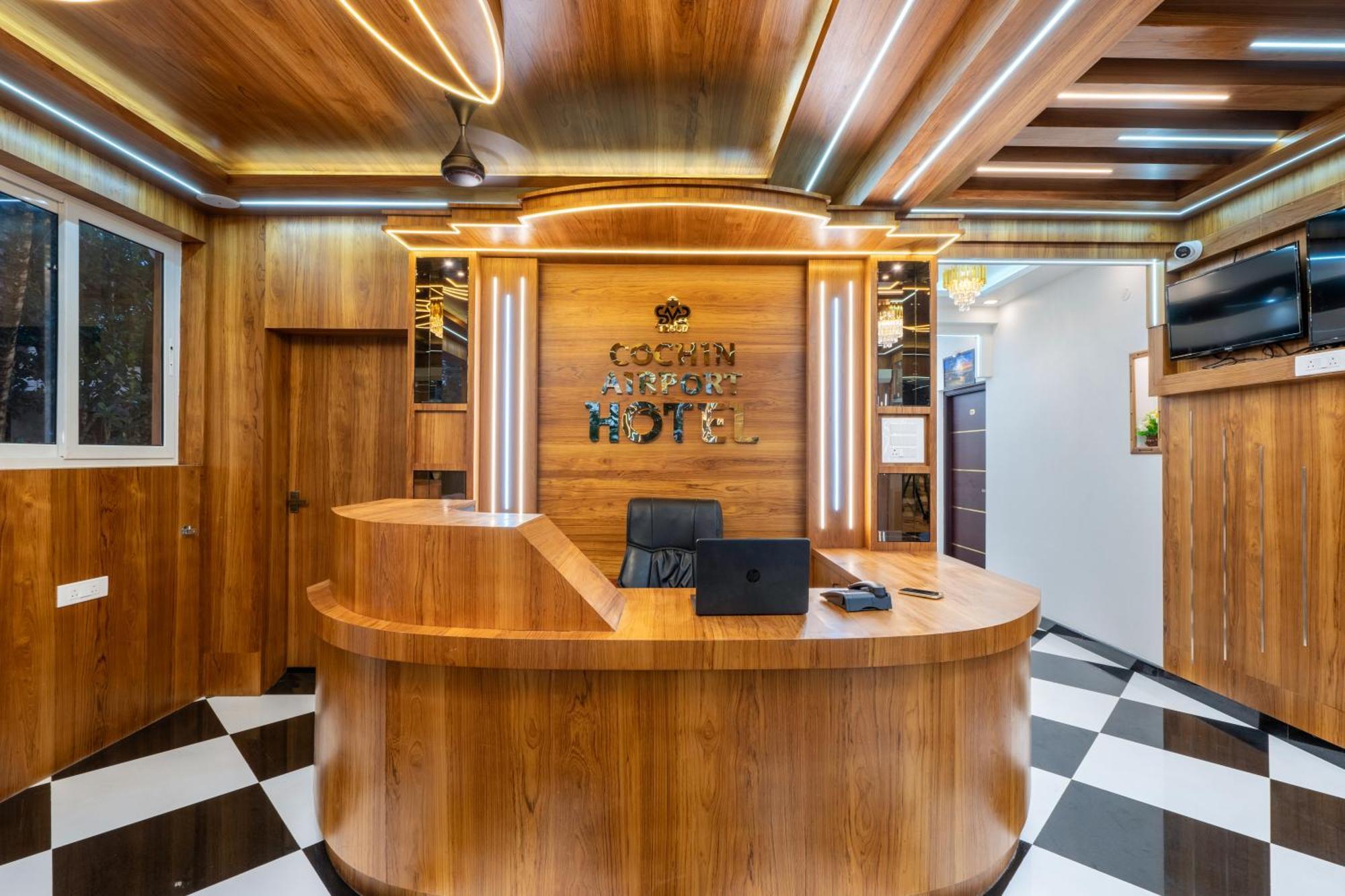 Cochin Airport Hotel Kochi Zewnętrze zdjęcie
