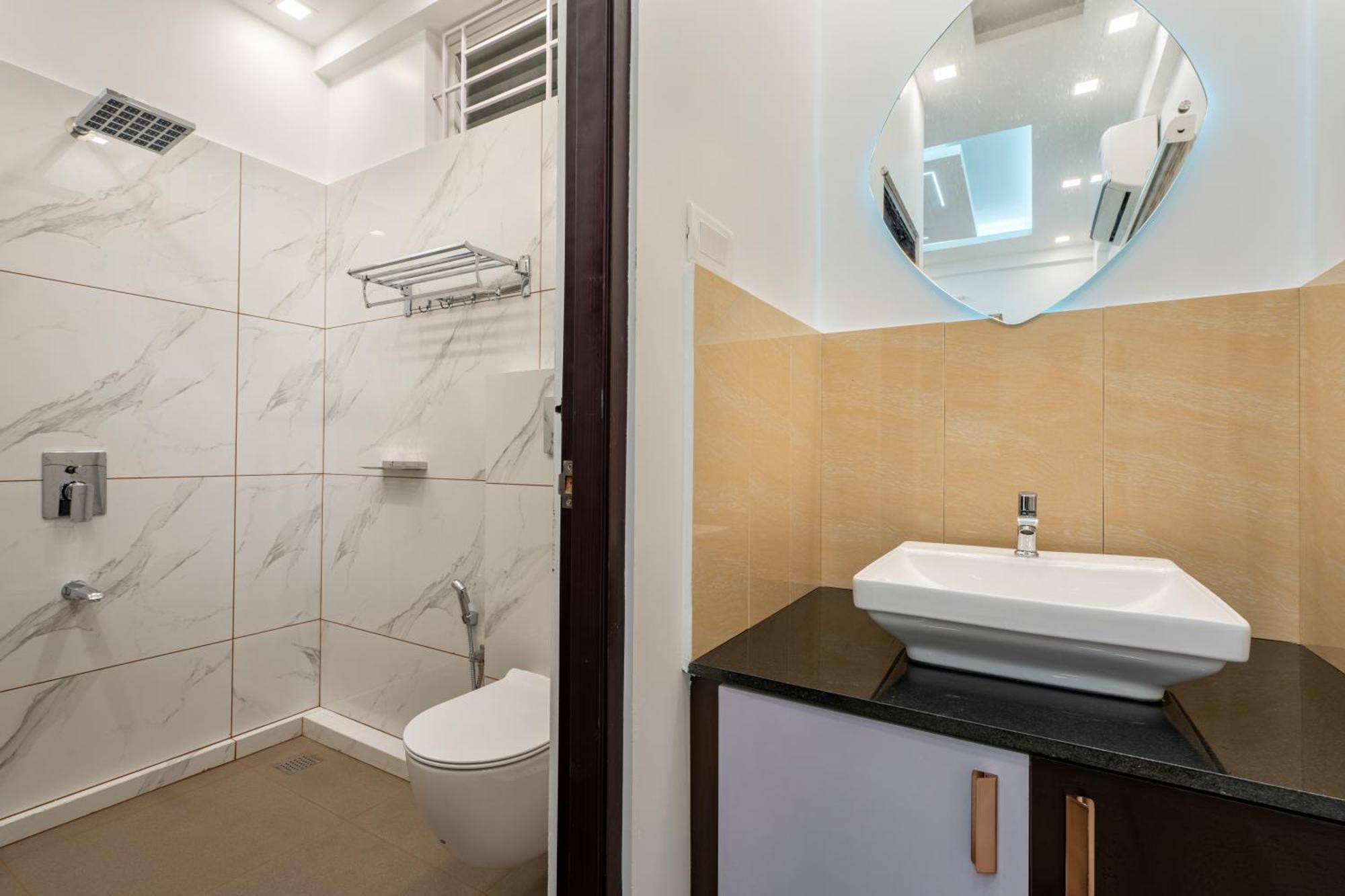 Cochin Airport Hotel Kochi Zewnętrze zdjęcie