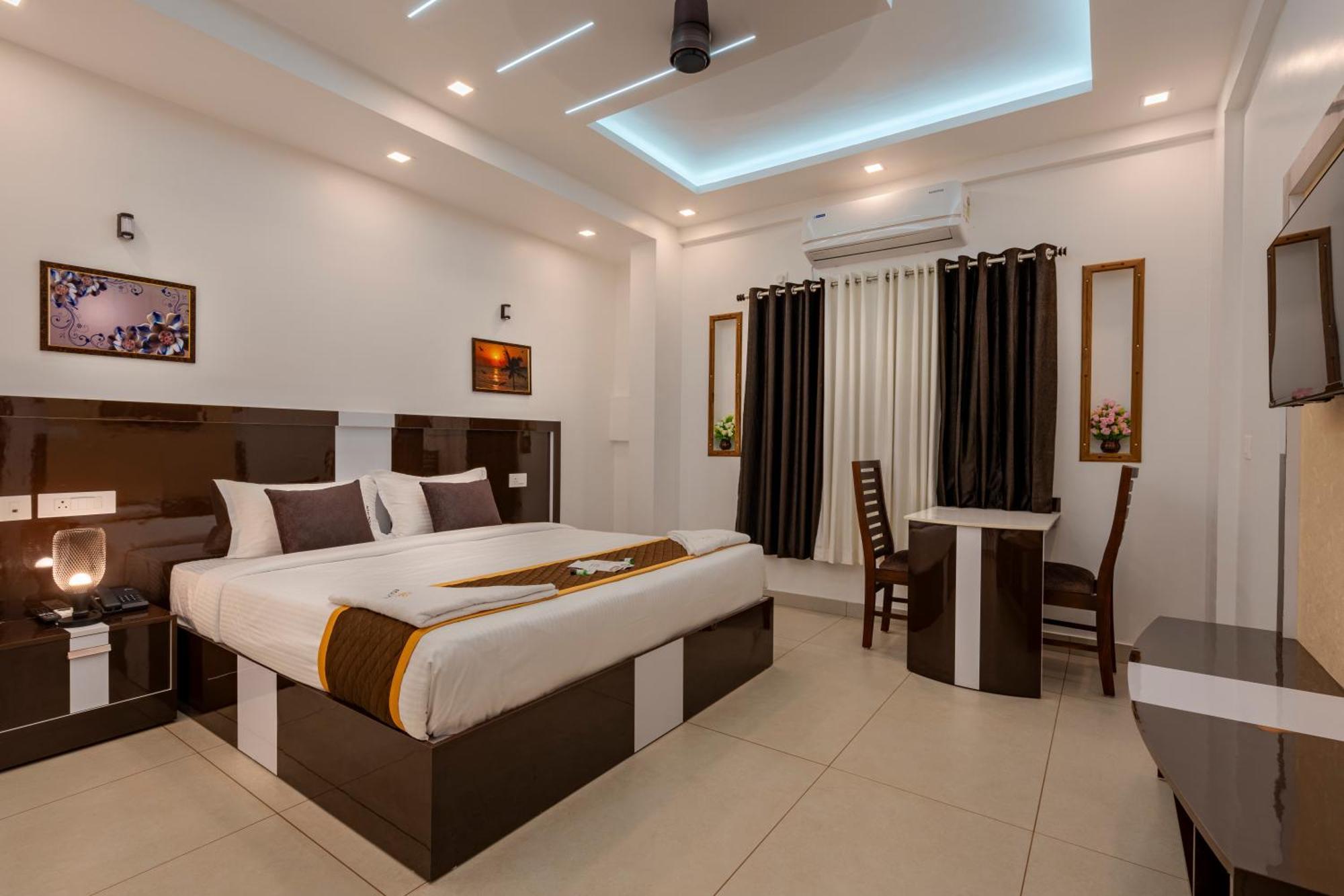 Cochin Airport Hotel Kochi Zewnętrze zdjęcie