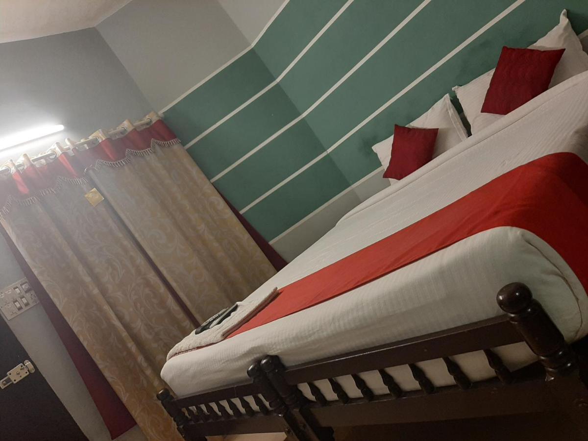 Cochin Airport Hotel Kochi Zewnętrze zdjęcie
